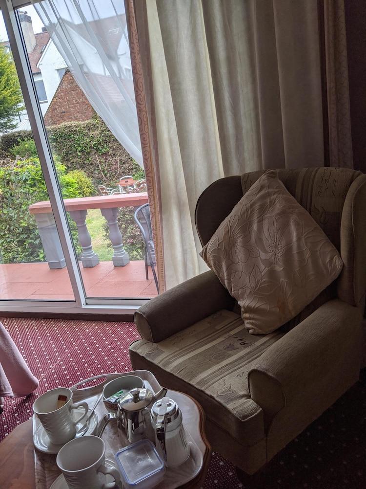 Balmoral Lodge Hotel Southport Ngoại thất bức ảnh